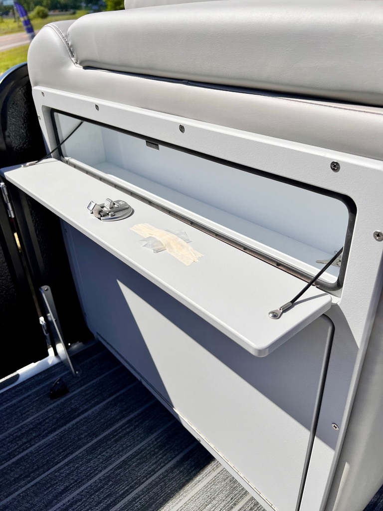 Premier Solaris 23' Rear Lounge PTX Tritoon W/Bunk Trailer