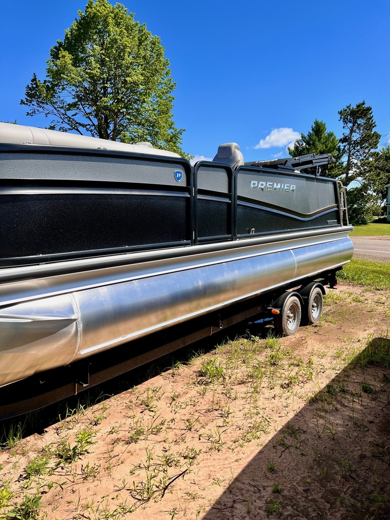 Premier Solaris 23' Rear Lounge PTX Tritoon W/Bunk Trailer