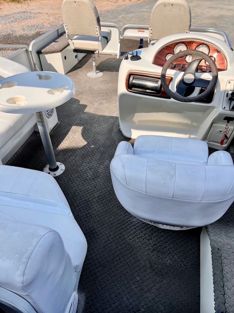 USED 20' SUNCRUISER PONTOON