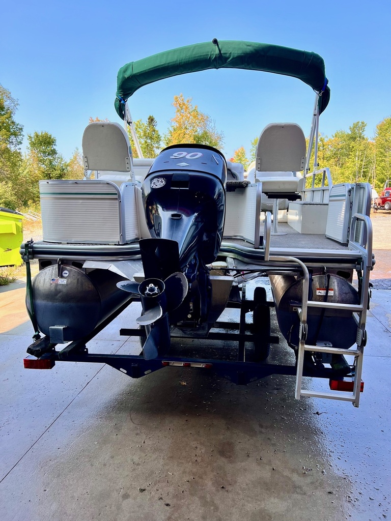 USED 20' SUNCRUISER PONTOON