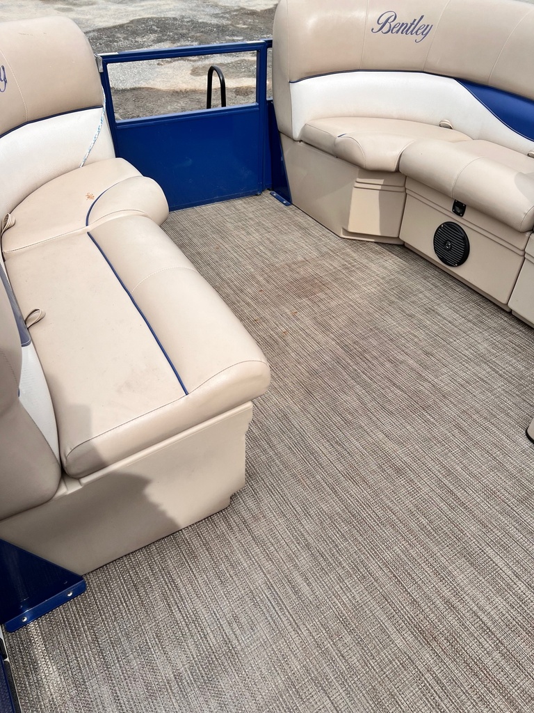 USED 2017 20' BENTLEY PONTOON