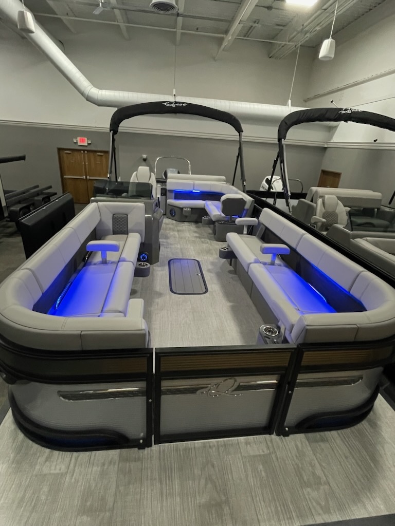 2024 Qwest M-Class RTZ 24' Tritoon W/ 250hp Honda 